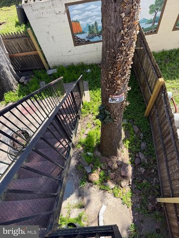 6 PEACE ST, Trenton, NJ 08608