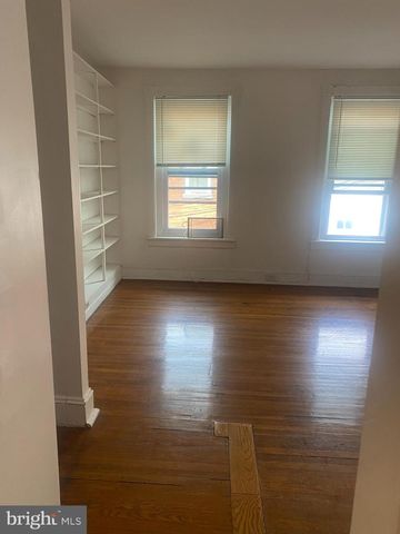 6 PEACE ST, Trenton, NJ 08608