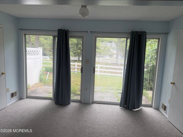 31 Citation Court, Tinton Falls, NJ 07724