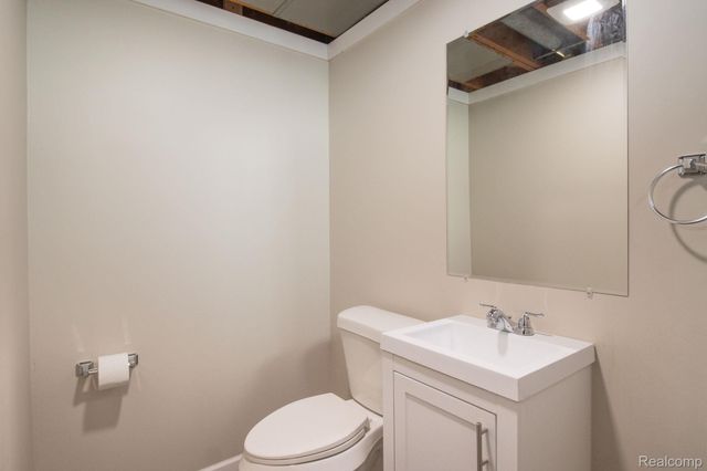 30705 Longfellow Avenue, Madison Heights, MI 48071