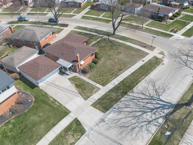 30705 Longfellow Avenue, Madison Heights, MI 48071