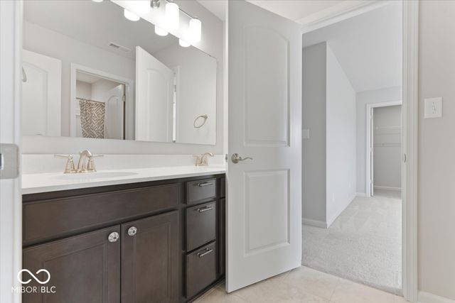 5145 Peachtree Road, Zionsville, IN 46077
