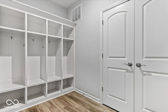 5145 Peachtree Road, Zionsville, IN 46077