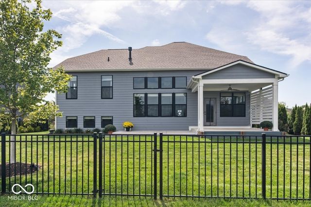 5145 Peachtree Road, Zionsville, IN 46077