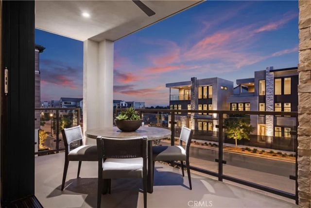 172 Palisades, Irvine, CA 92618