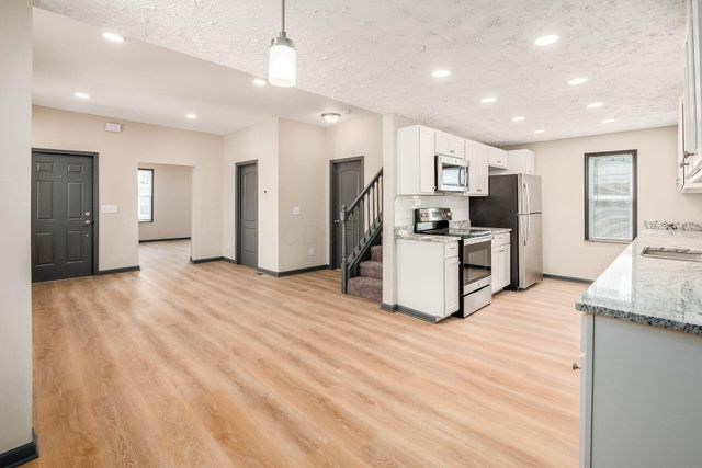 323 W Park Avenue, Columbus, OH 43223