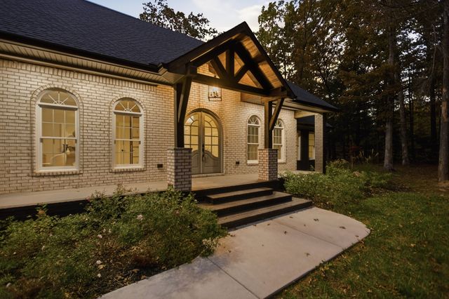 438 Deer Run Rd, Wartrace, TN 37183