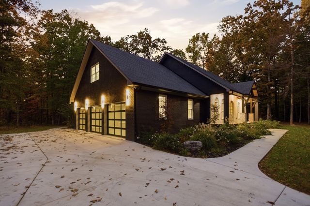 438 Deer Run Rd, Wartrace, TN 37183