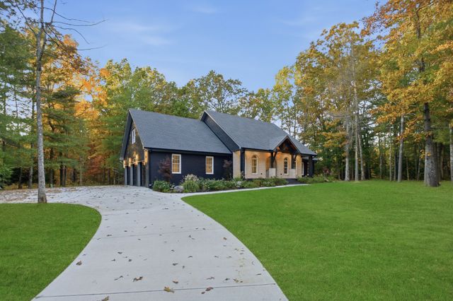 438 Deer Run Rd, Wartrace, TN 37183