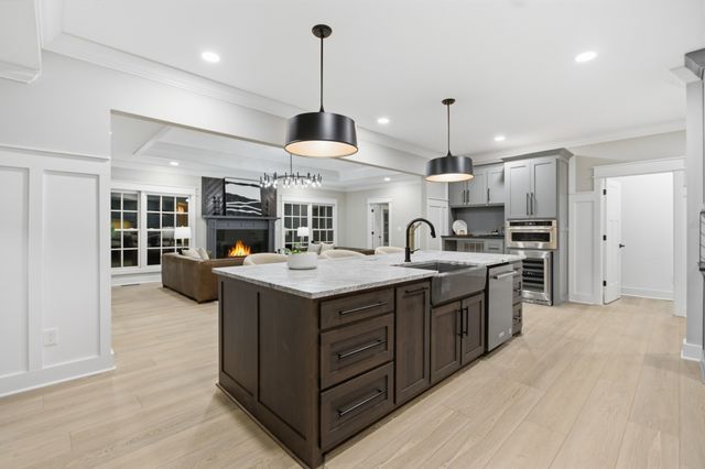 438 Deer Run Rd, Wartrace, TN 37183