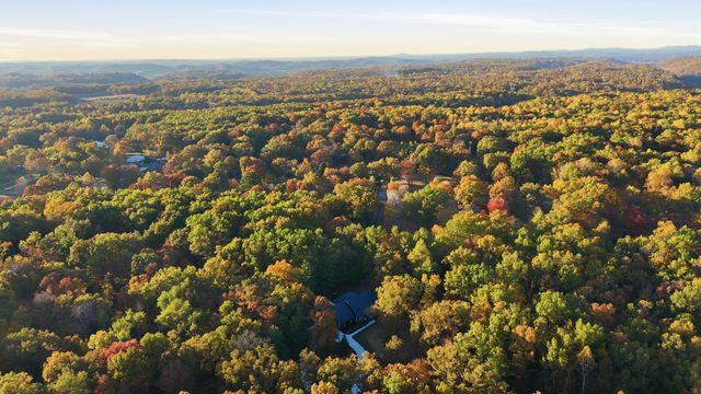 438 Deer Run Rd, Wartrace, TN 37183