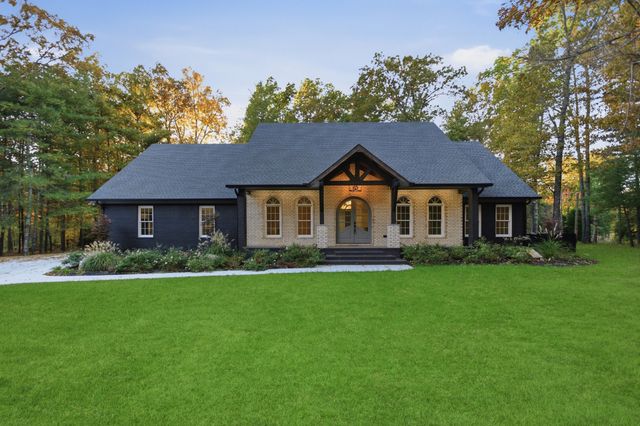 438 Deer Run Rd, Wartrace, TN 37183