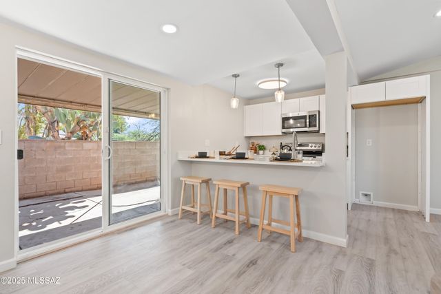 806 N Arcadia Avenue, Tucson, AZ 85711