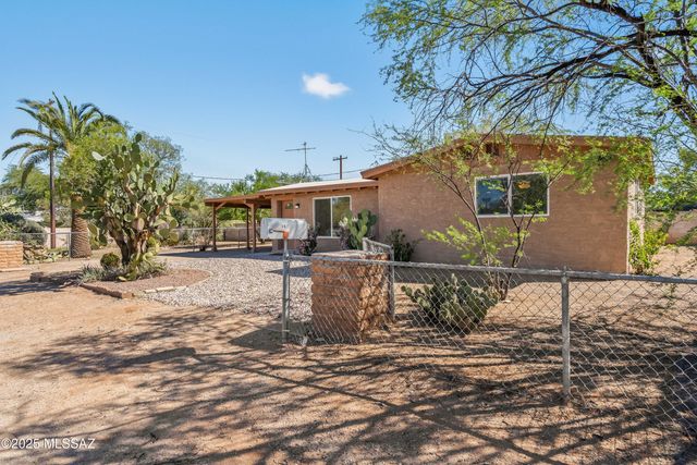 806 N Arcadia Avenue, Tucson, AZ 85711