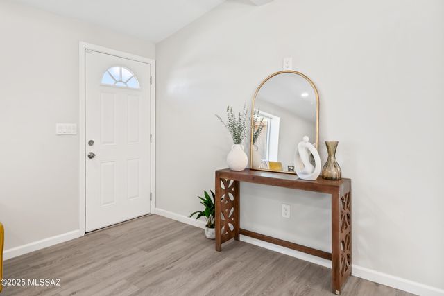 806 N Arcadia Avenue, Tucson, AZ 85711