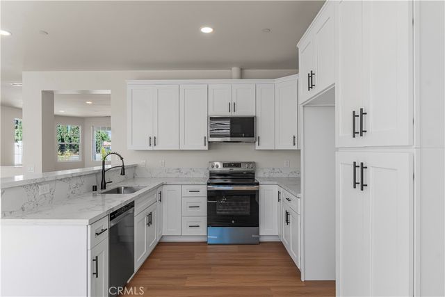 595 E 12th Street, Beaumont, CA 92223