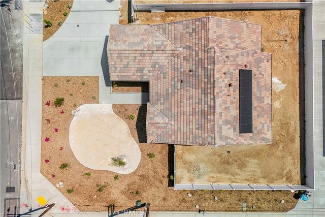 595 E 12th Street, Beaumont, CA 92223