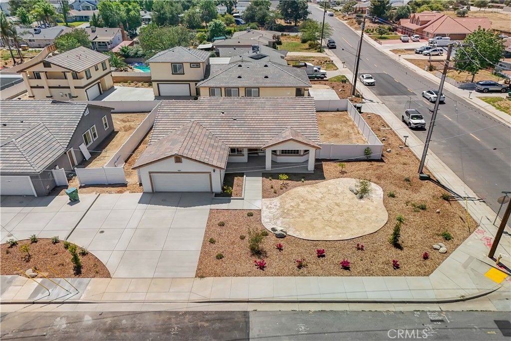 Image 1 of property listing at 595 E 12th, Beaumont, CA 92223
