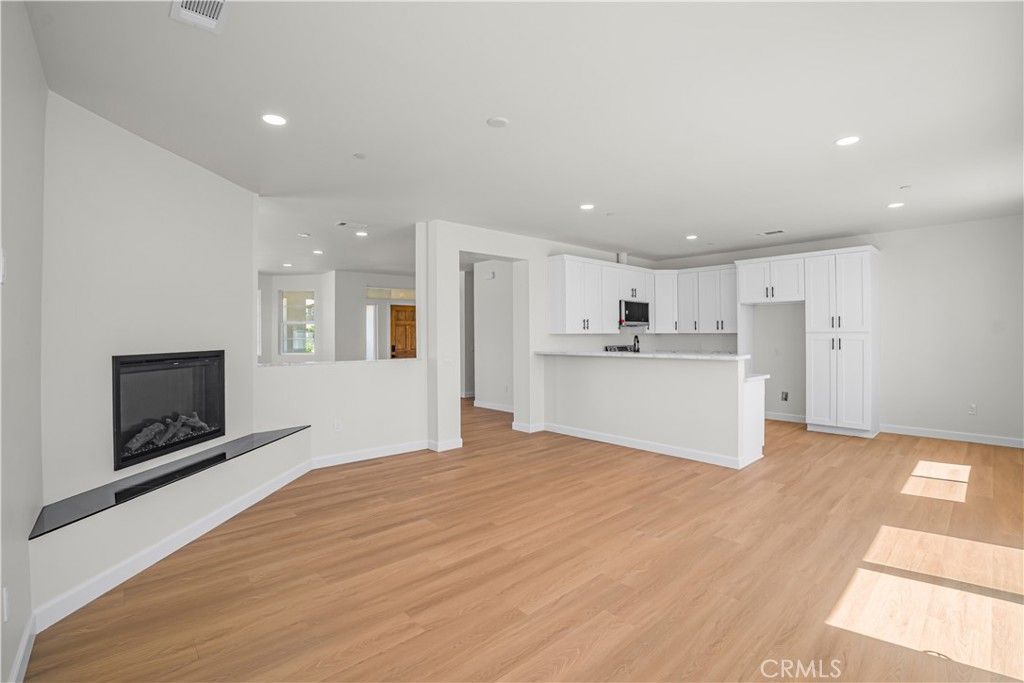 Image 17 of property listing at 595 E 12th, Beaumont, CA 92223