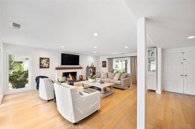 1419 Santiago, Newport Beach, CA 92660