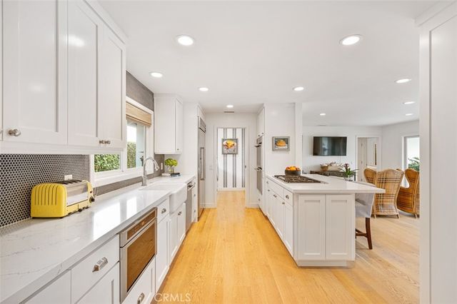 1419 Santiago, Newport Beach, CA 92660