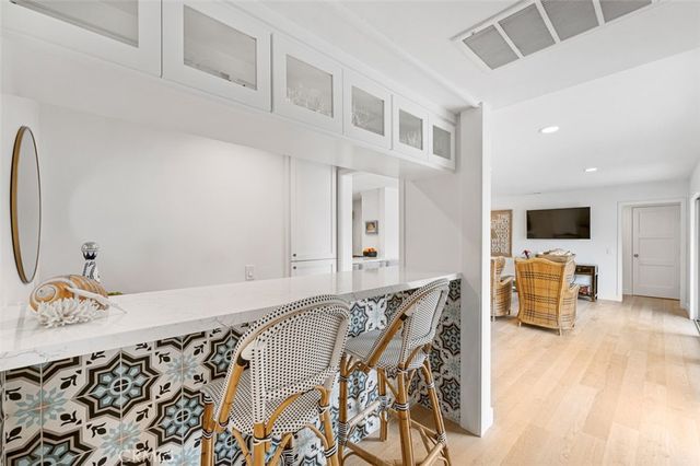 1419 Santiago, Newport Beach, CA 92660