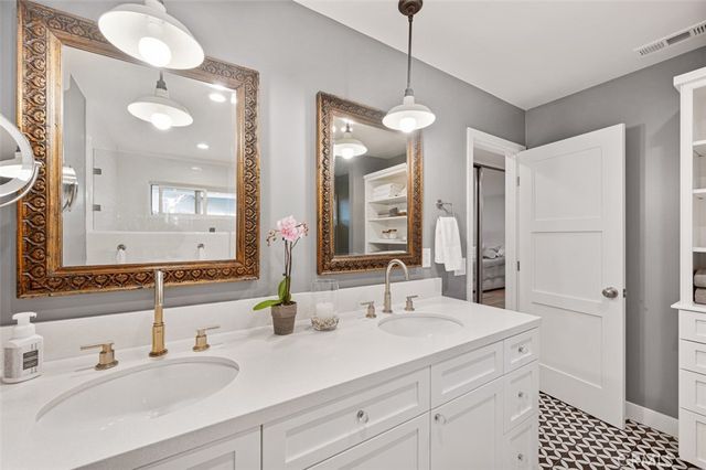 1419 Santiago, Newport Beach, CA 92660
