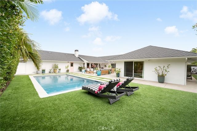 1419 Santiago, Newport Beach, CA 92660