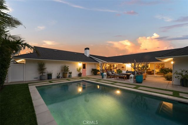 1419 Santiago, Newport Beach, CA 92660