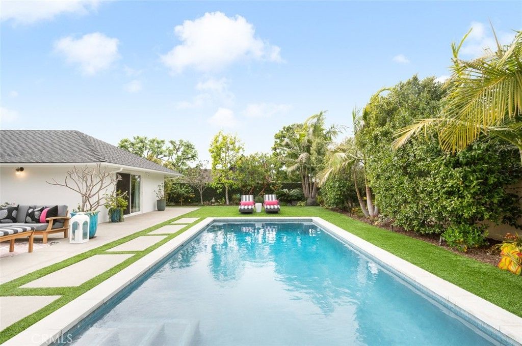 1419 Santiago, Newport Beach, CA 92660