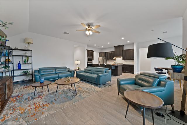 1066 Fleetwood Drive, Justin, TX 76247