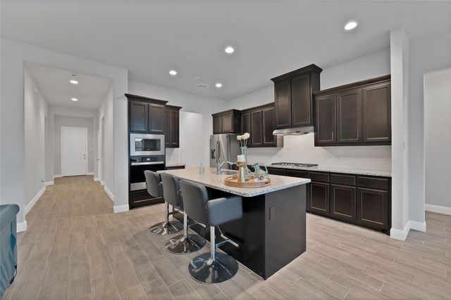 1066 Fleetwood Drive, Justin, TX 76247