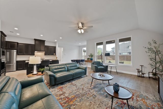 1066 Fleetwood Drive, Justin, TX 76247