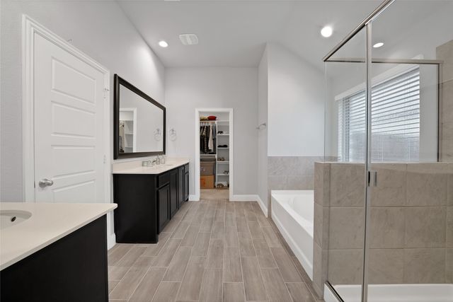 1066 Fleetwood Drive, Justin, TX 76247