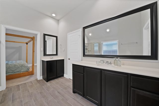 1066 Fleetwood Drive, Justin, TX 76247