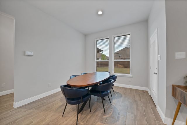 1066 Fleetwood Drive, Justin, TX 76247