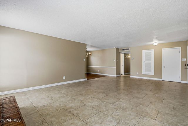 6613 Escondido Drive B, El Paso, TX 79912