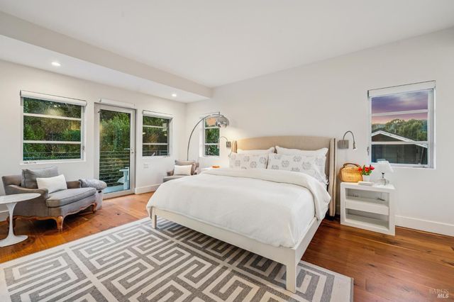 282 Riviera Dr, San Rafael, CA 94901