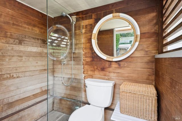 282 Riviera Dr, San Rafael, CA 94901