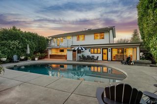282 Riviera Dr, San Rafael, CA 94901