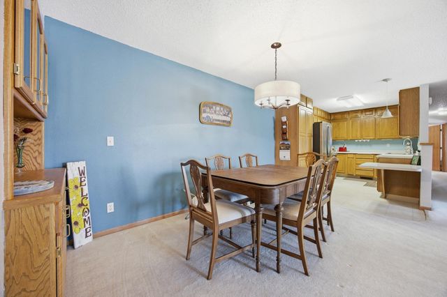 2705 35th Avenue S 202, Fargo, ND 58104