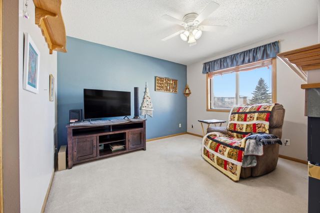 2705 35th Avenue S 202, Fargo, ND 58104