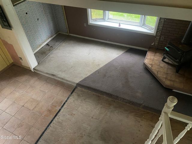 11 Englewood Avenue, East Greenbush, NY 12061