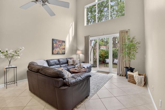20491 Vía Marisa, Boca Raton, FL 33498