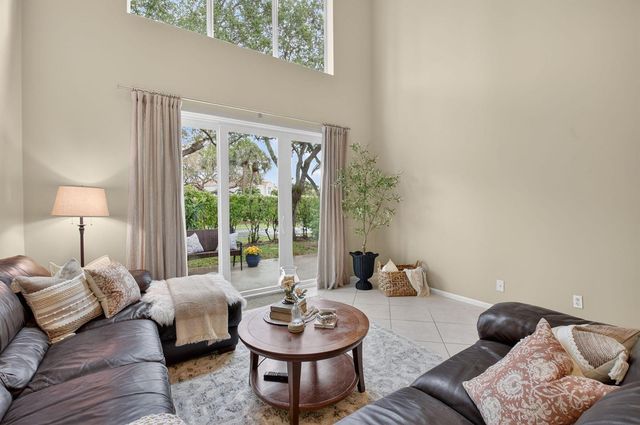 20491 Vía Marisa, Boca Raton, FL 33498
