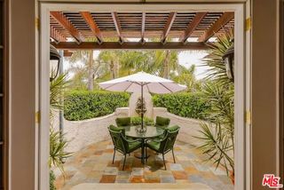 1203 S Rimpau Boulevard, Los Angeles, CA 90019