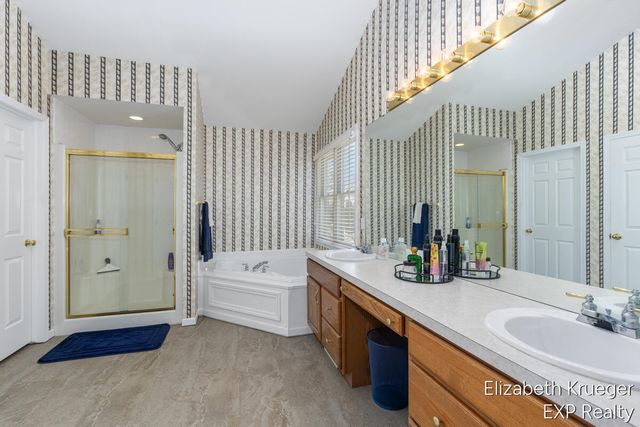 4501 Hickory Grove Court, Ada, MI 49301