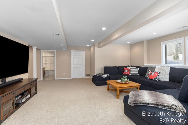 4501 Hickory Grove Court, Ada, MI 49301