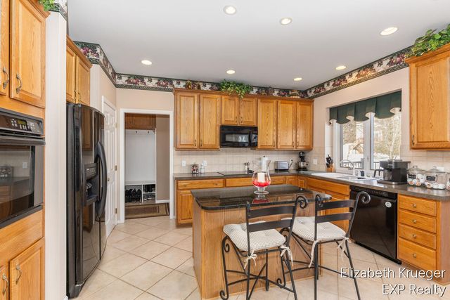 4501 Hickory Grove Court, Ada, MI 49301