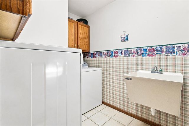 1119 Thompson Drive, Altoona, WI 54720